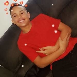 Meet your Posher, Zachary